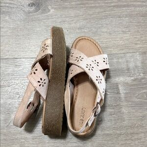 Old Navy Blush Floral Cutout Sandals